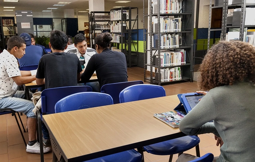 Biblioteca UNIMAYOR